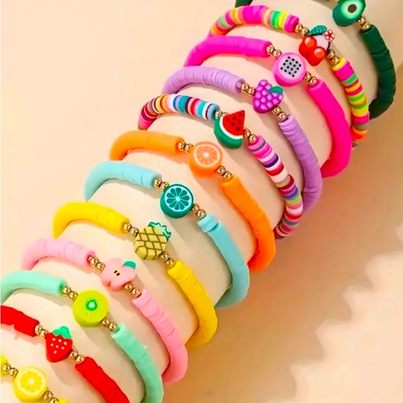NEW! Kids colorful Beaded Bracelet 3 Pieces - Picture 3 of 3